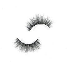 Load image into Gallery viewer, London 3D Mink Lashes
