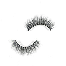 Load image into Gallery viewer, Vegas 3D Mink Lashes
